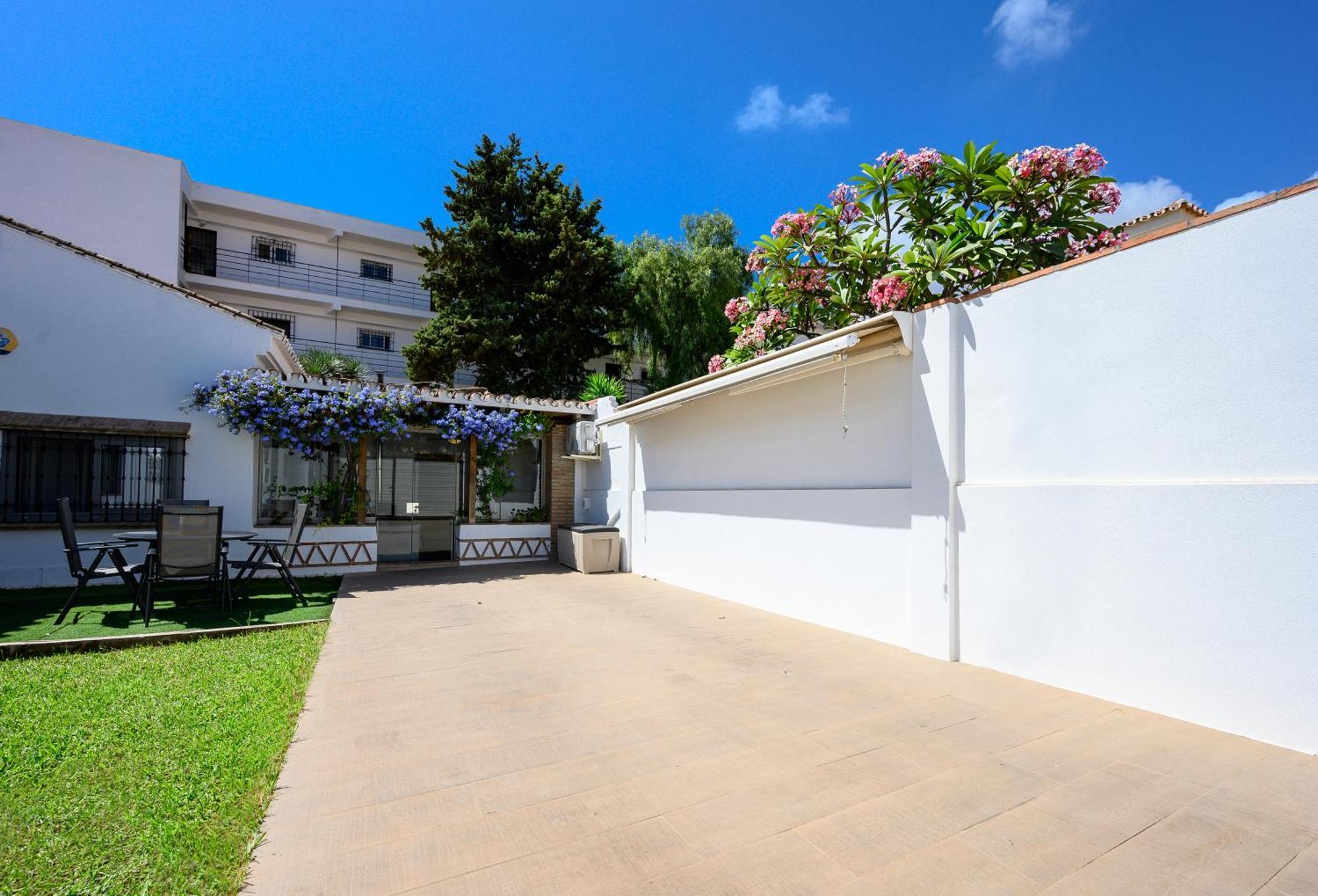 Chalet En Puerto Marina ベナルマデナ エクステリア 写真